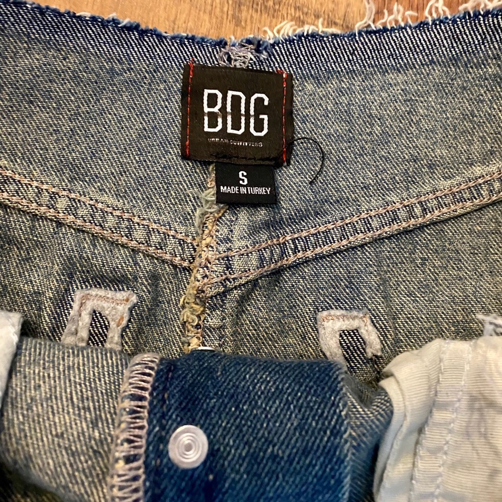 URBAN OUTFITTERS BDG Denim Raw Edge Mini Skirt - Picture 6 of 11